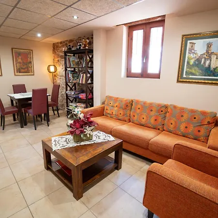 Hotel Rural L'antic Portal 2*